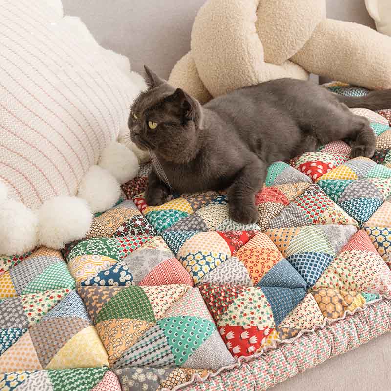 Garden Chic Cotton One-Piece Pet Friendly Protective Couch Cover